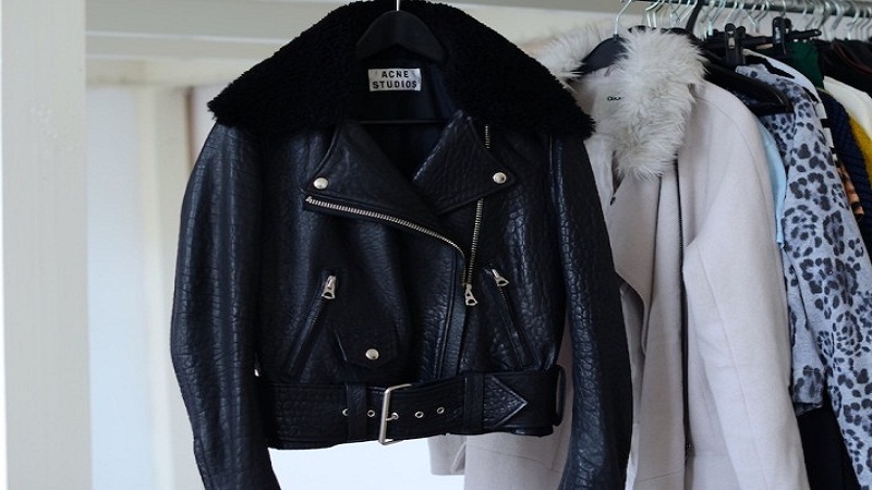 Leather coats and leather jackets