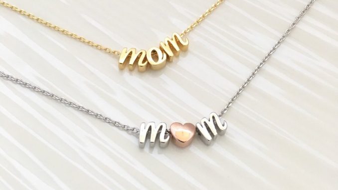 How To Choose The Best Personalized Mom Jewelry How To Choose The Best Personalized Mom Jewelry